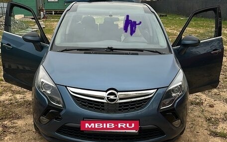 Opel Zafira C рестайлинг, 2012 год, 799 999 рублей, 4 фотография