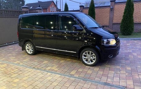 Volkswagen Multivan T5, 2010 год, 2 400 000 рублей, 2 фотография