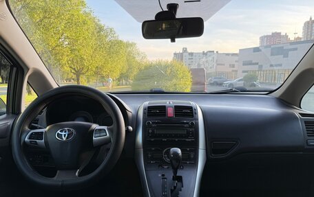 Toyota Auris II, 2011 год, 850 000 рублей, 7 фотография
