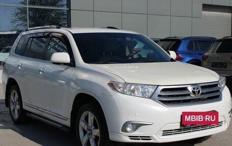 Toyota Highlander III, 2012 год, 1 619 000 рублей, 3 фотография