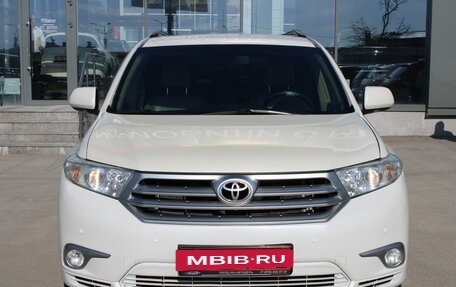 Toyota Highlander III, 2012 год, 1 619 000 рублей, 2 фотография