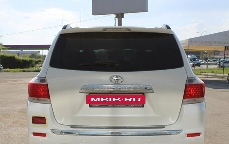 Toyota Highlander III, 2012 год, 1 619 000 рублей, 5 фотография