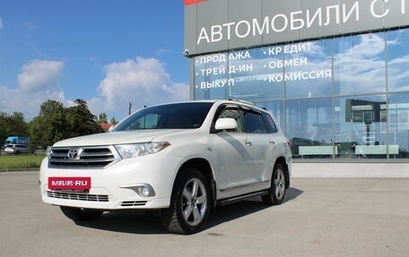 Toyota Highlander III, 2012 год, 1 619 000 рублей, 7 фотография