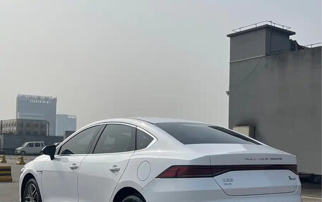 BYD Qin, 2022 год, 1 400 000 рублей, 4 фотография