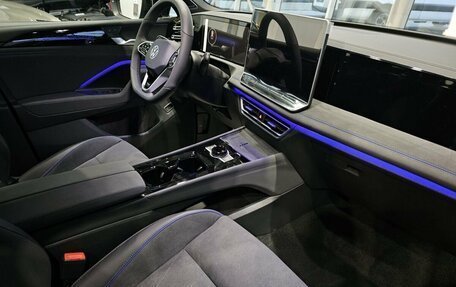 Volkswagen Tiguan, 2025 год, 4 840 000 рублей, 3 фотография