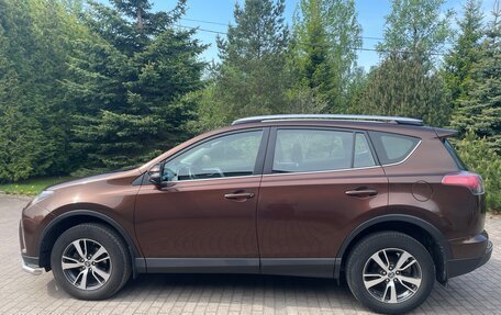 Toyota RAV4, 2017 год, 2 300 000 рублей, 7 фотография