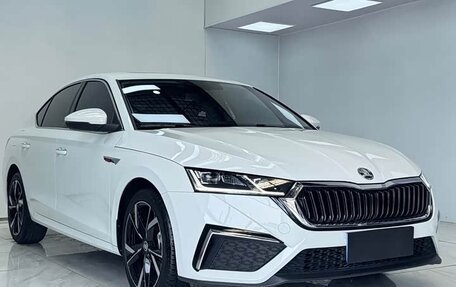 Skoda Octavia IV, 2023 год, 2 400 000 рублей, 3 фотография