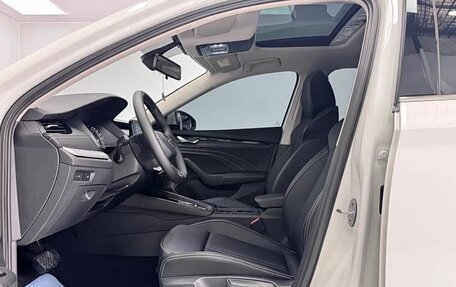 Skoda Octavia IV, 2023 год, 2 400 000 рублей, 11 фотография