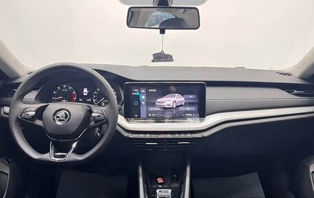 Skoda Octavia IV, 2023 год, 2 400 000 рублей, 7 фотография