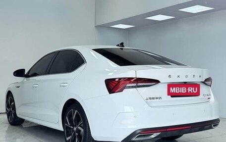 Skoda Octavia IV, 2023 год, 2 400 000 рублей, 4 фотография