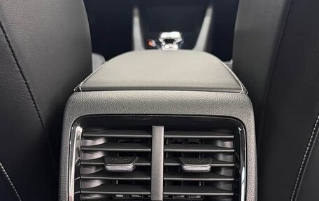 Skoda Octavia IV, 2023 год, 2 400 000 рублей, 13 фотография