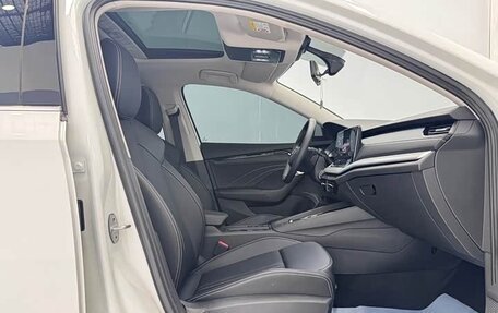 Skoda Octavia IV, 2023 год, 2 400 000 рублей, 12 фотография