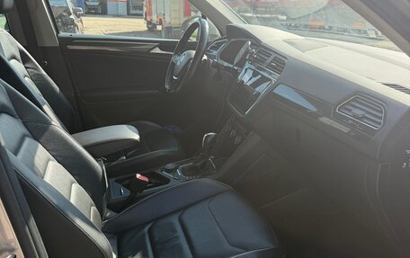 Volkswagen Tiguan II, 2020 год, 2 600 000 рублей, 6 фотография