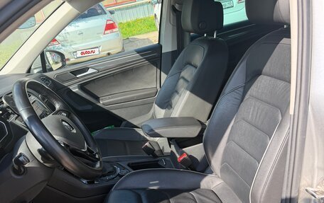Volkswagen Tiguan II, 2020 год, 2 600 000 рублей, 10 фотография