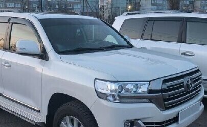 Toyota Land Cruiser 200, 2017 год, 7 150 000 рублей, 6 фотография