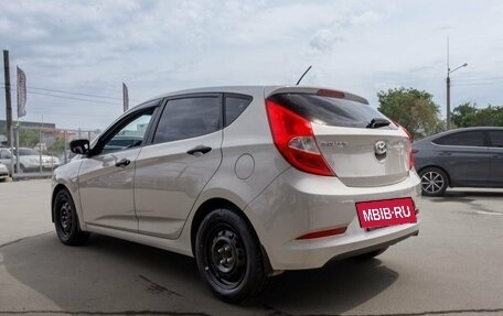 Hyundai Solaris II рестайлинг, 2016 год, 855 000 рублей, 4 фотография