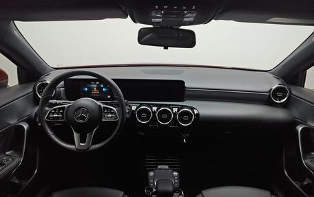 Mercedes-Benz A-Класс, 2022 год, 1 360 000 рублей, 9 фотография