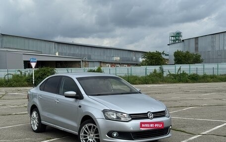 Volkswagen Polo VI (EU Market), 2011 год, 515 000 рублей, 1 фотография
