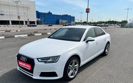 Audi A4, 2019 год, 2 000 000 рублей, 1 фотография