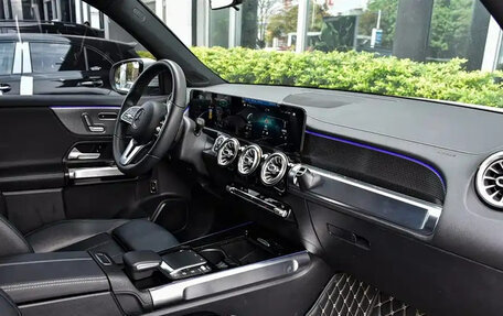 Mercedes-Benz GLB, 2022 год, 2 350 004 рублей, 10 фотография