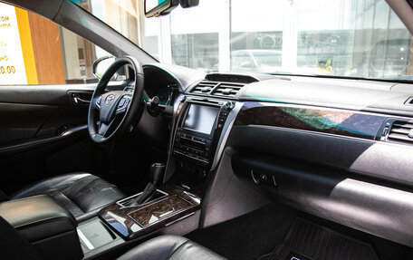 Toyota Camry, 2016 год, 1 848 000 рублей, 13 фотография