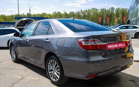 Toyota Camry, 2016 год, 1 848 000 рублей, 10 фотография