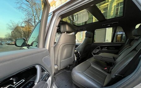 Land Rover Range Rover IV рестайлинг, 2022 год, 13 900 000 рублей, 6 фотография