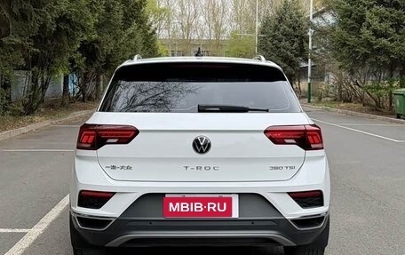 Volkswagen T-Roc I, 2022 год, 1 920 000 рублей, 5 фотография