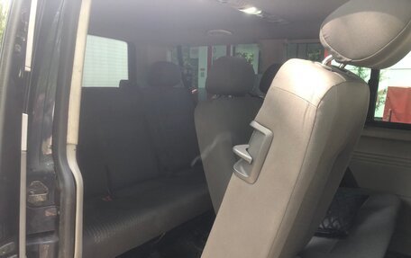 Volkswagen Caravelle T5, 2011 год, 1 580 000 рублей, 2 фотография