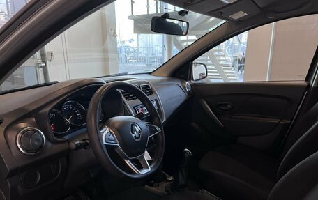 Renault Logan II, 2018 год, 885 000 рублей, 23 фотография