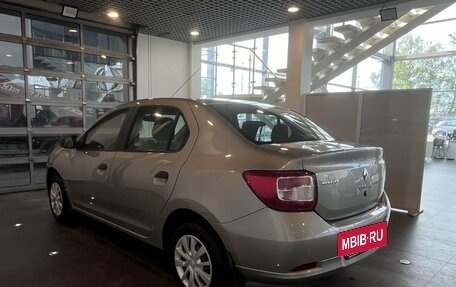 Renault Logan II, 2018 год, 885 000 рублей, 5 фотография
