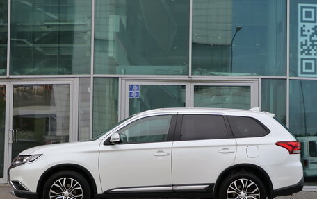 Mitsubishi Outlander III рестайлинг 3, 2018 год, 1 850 000 рублей, 5 фотография
