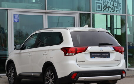Mitsubishi Outlander III рестайлинг 3, 2018 год, 1 850 000 рублей, 6 фотография