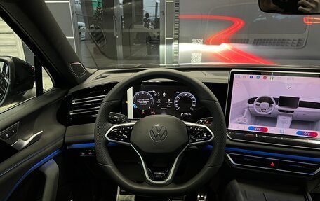 Volkswagen Tiguan, 2026 год, 4 450 000 рублей, 18 фотография