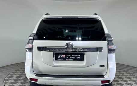 Toyota Land Cruiser Prado 150 рестайлинг 2, 2017 год, 3 758 000 рублей, 7 фотография