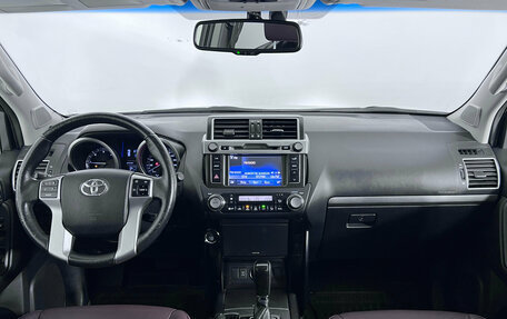 Toyota Land Cruiser Prado 150 рестайлинг 2, 2017 год, 3 758 000 рублей, 17 фотография