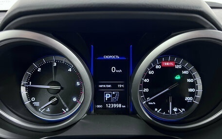 Toyota Land Cruiser Prado 150 рестайлинг 2, 2017 год, 3 758 000 рублей, 14 фотография