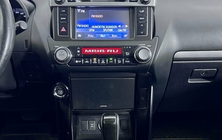Toyota Land Cruiser Prado 150 рестайлинг 2, 2017 год, 3 758 000 рублей, 16 фотография