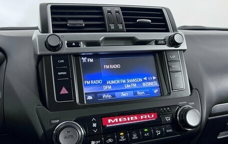 Toyota Land Cruiser Prado 150 рестайлинг 2, 2017 год, 3 758 000 рублей, 15 фотография