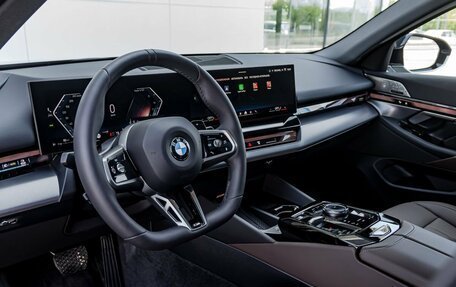 BMW 5 серия, 2025 год, 8 990 000 рублей, 12 фотография
