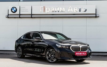 BMW 5 серия, 2025 год, 8 990 000 рублей, 16 фотография