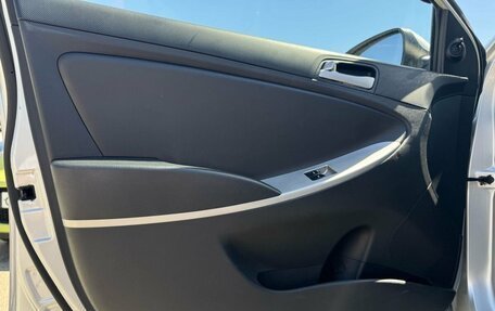 Hyundai Solaris II рестайлинг, 2013 год, 820 000 рублей, 8 фотография