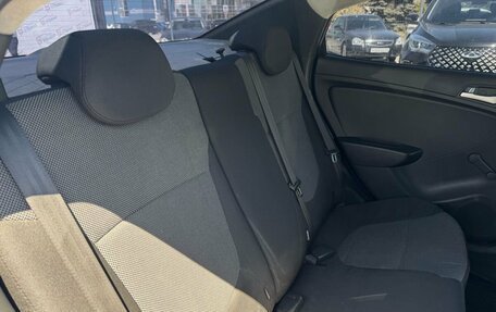 Hyundai Solaris II рестайлинг, 2013 год, 820 000 рублей, 16 фотография
