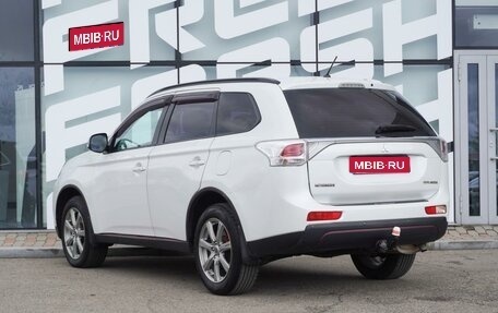 Mitsubishi Outlander III рестайлинг 3, 2013 год, 1 260 000 рублей, 3 фотография