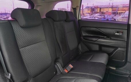 Mitsubishi Outlander III рестайлинг 3, 2013 год, 1 260 000 рублей, 13 фотография