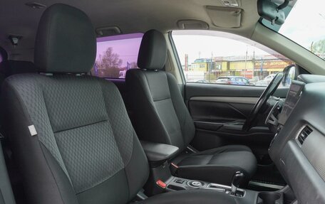 Mitsubishi Outlander III рестайлинг 3, 2013 год, 1 260 000 рублей, 14 фотография
