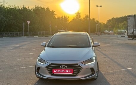 Hyundai Elantra VI рестайлинг, 2017 год, 1 600 000 рублей, 13 фотография