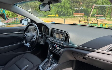 Hyundai Elantra VI рестайлинг, 2017 год, 1 600 000 рублей, 20 фотография