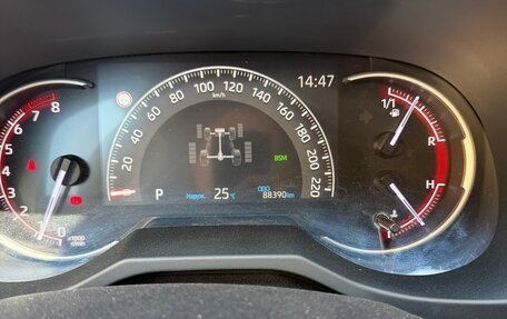 Toyota RAV4, 2022 год, 4 100 000 рублей, 7 фотография