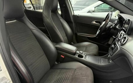 Mercedes-Benz GLA, 2014 год, 1 580 000 рублей, 14 фотография